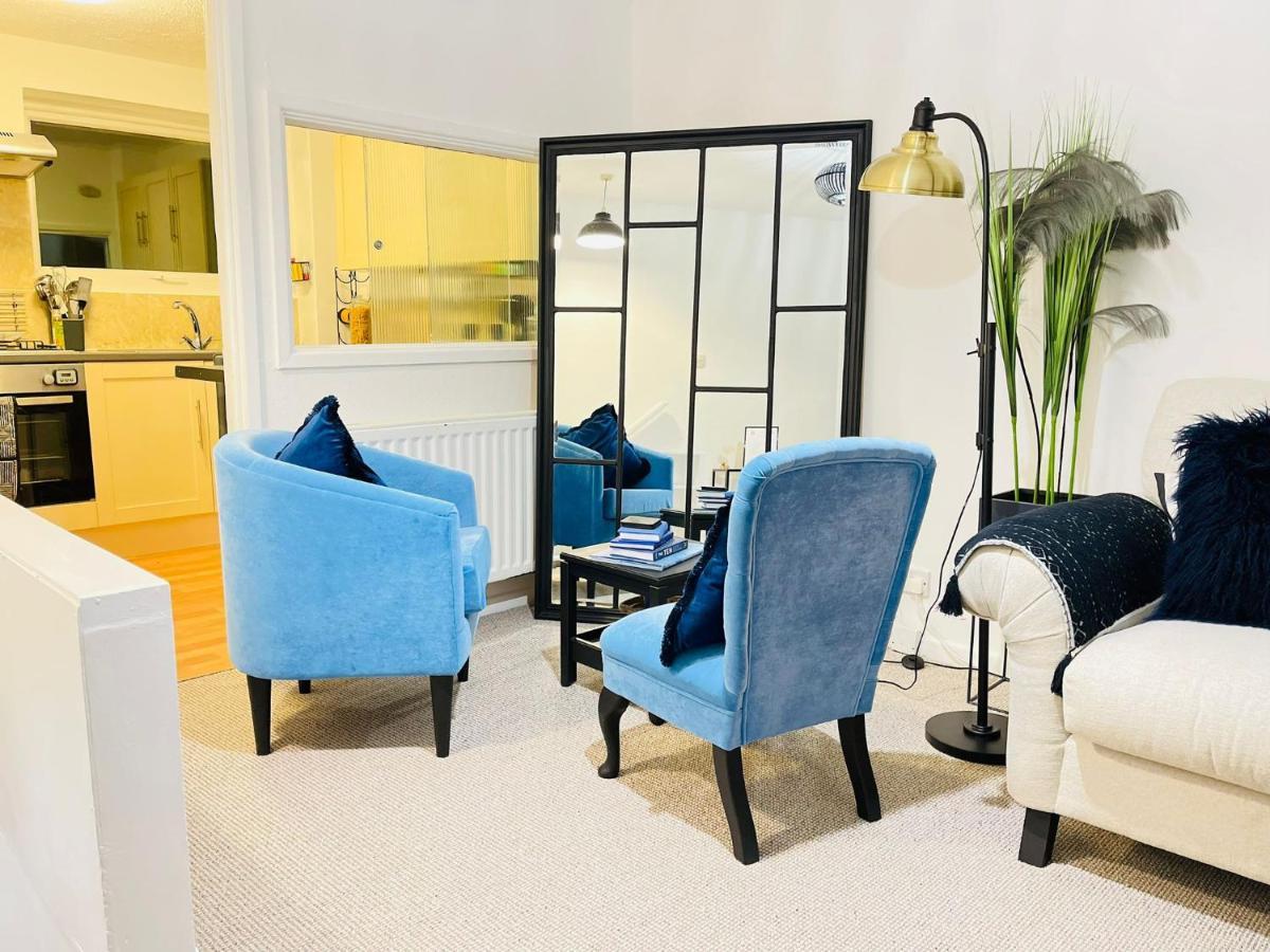 Lovely 1 Bed Home Near Hospital, With Parking & Garden Work Contractor Leisure, Sapphire CBG Dış mekan fotoğraf